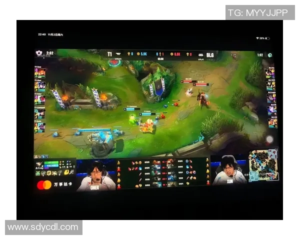 电竞新闻深入分析CSGO焦点BLG战队的团队配合与战术策略探讨